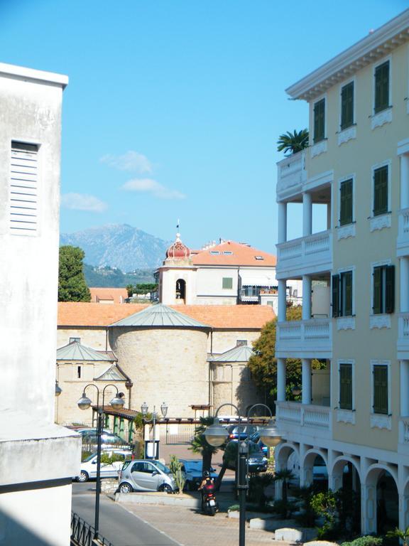 Appartamento Vacanze I Provenzali Bordighera Εξωτερικό φωτογραφία